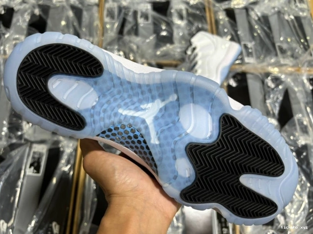 CT8012-104 Blue Jordan Air legend 11 0522